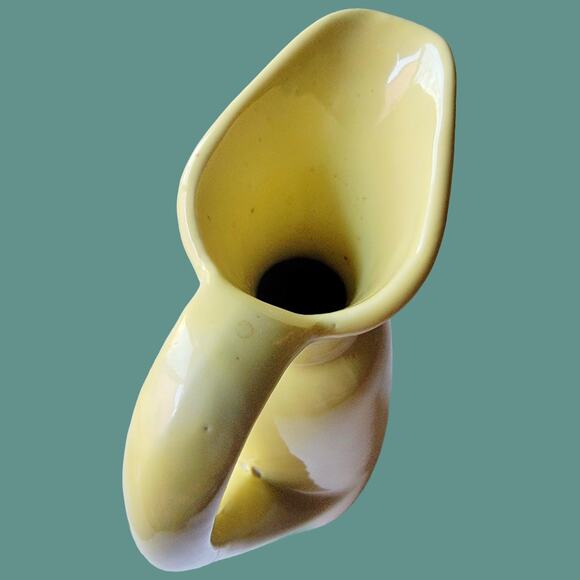 Vintage 1950s Pale Chartreuse Ewer Style Vase - Picture 3 of 6